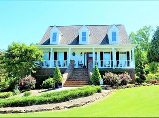 160 Covenant Cir, Lenoir City, TN 37772