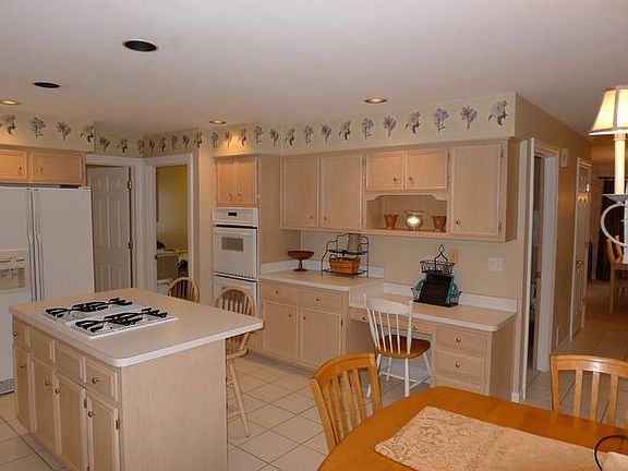 5th image of 10933 W Lakeside Dr