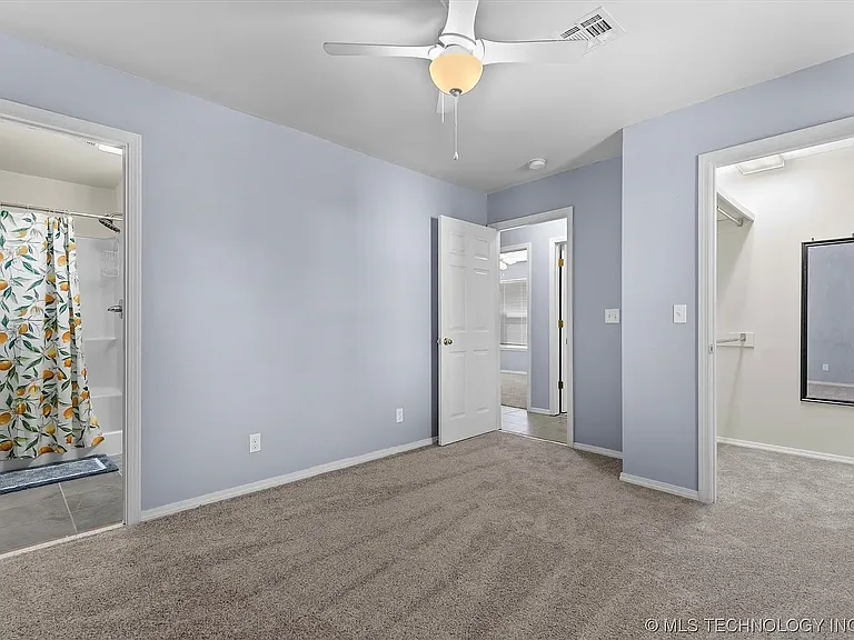1449 S Oak Ave — Photo 14