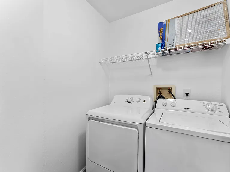 482 N Pin Oak Pl #302 — Photo 30