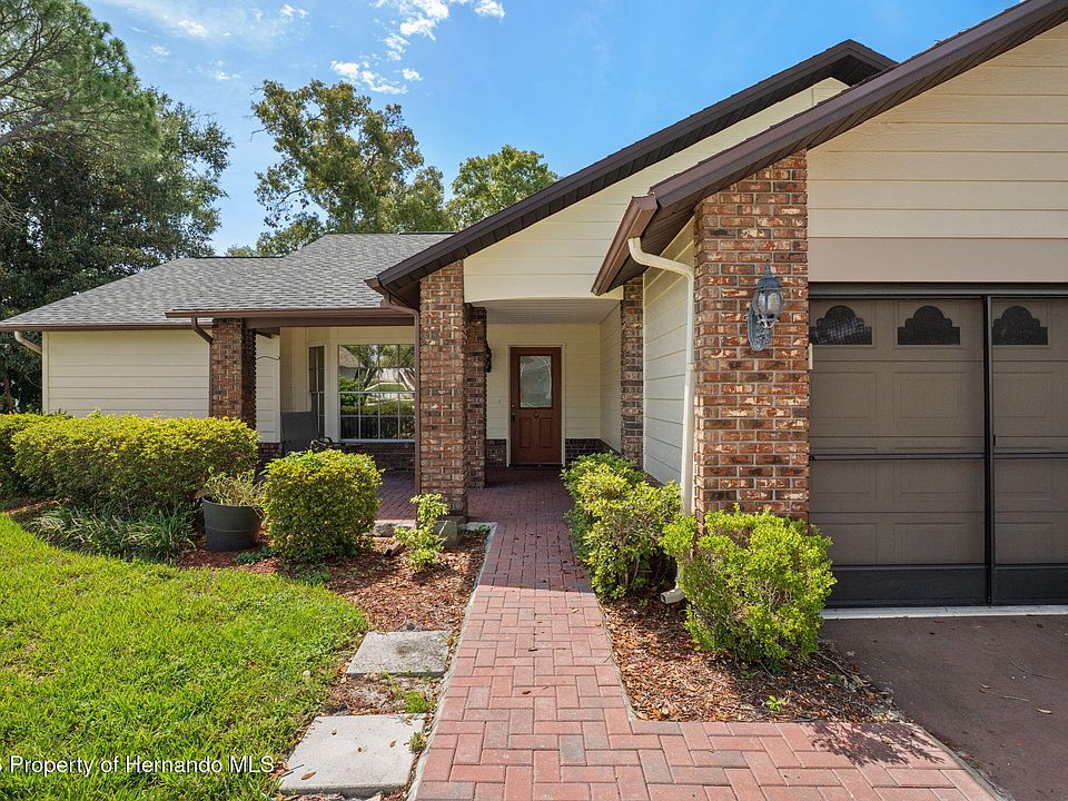 1st image of 2681 Royal Ridge Dr