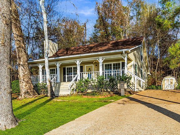 2nd image of 177 Cedar Ln