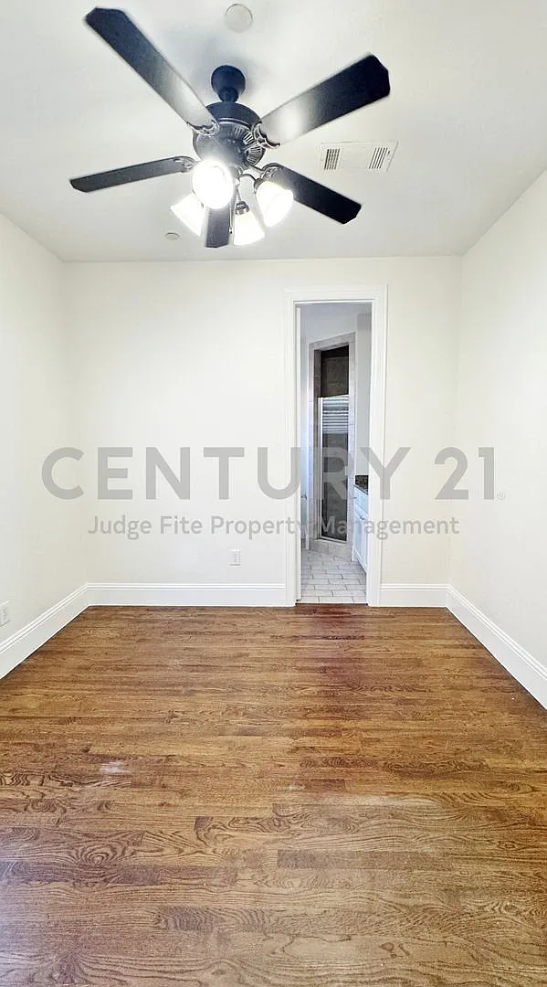 Beautiful Three-Story, 4/4/2 Townhome Ideally Located in The Heart of University Park For Rent! — Photo 2