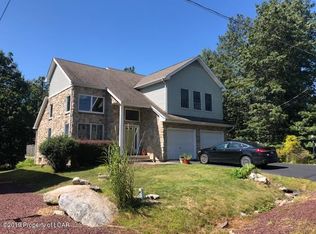24 Poppy Hills Rd, Hazle Township, PA 18202