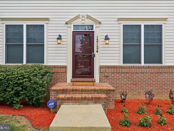 4th image of 12124 Pawtuckett Ln