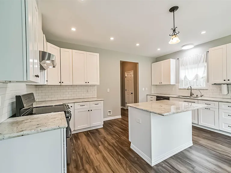 6219 Summerville Ln — Photo 14