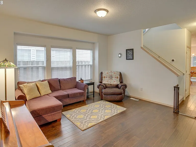 8800 N Drummond Ave — Photo 3