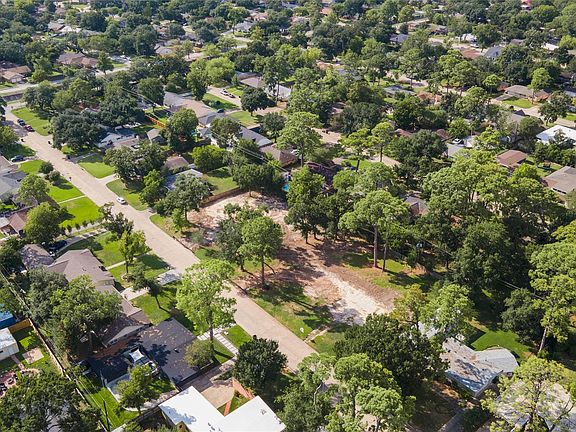 3rd image of 10242 Ivyridge Rd