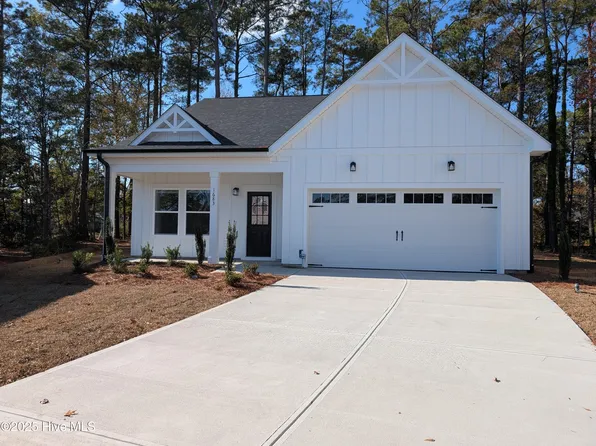 1683 E Magnolia Ct SW, Ocean Isle Beach, NC 28469