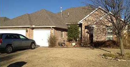1st image of 1800 Lancaster Dr