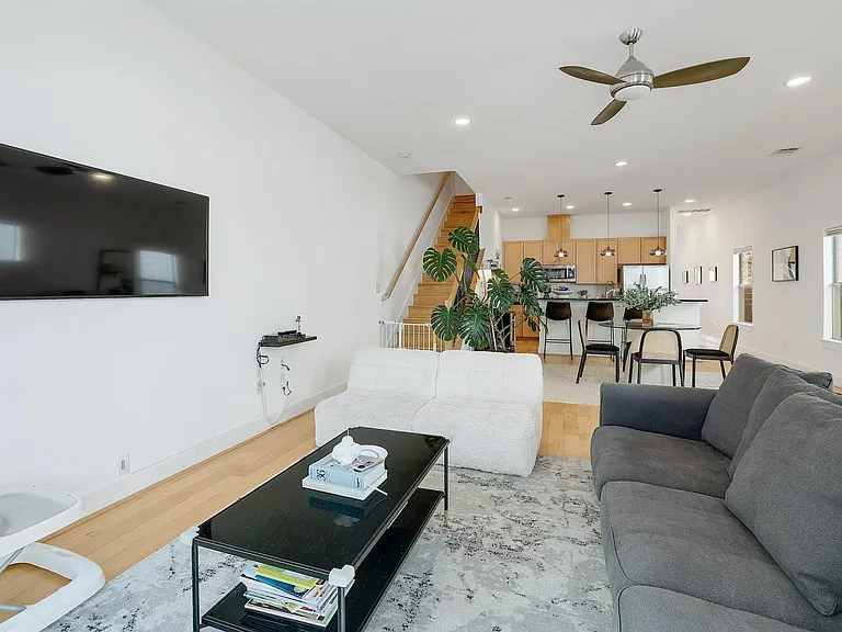 2209 Thornton Rd #A — Photo 5