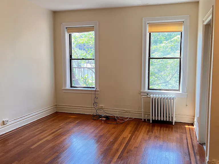 821 Bergen Ave #D7 — Photo 9