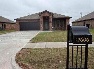 2606 SW 68th St, Lawton, OK 73505
