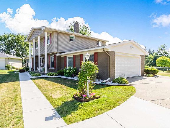 3rd image of 346 Bella Vista Ct