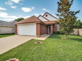 5217 Tartan Cir, Denton, TX 76208