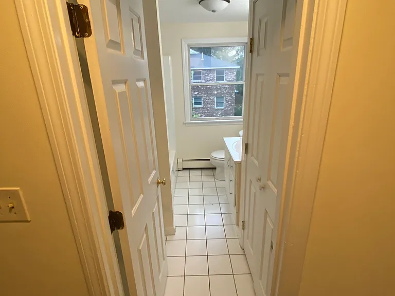 23 Glenwood Ave #14 — Photo 17