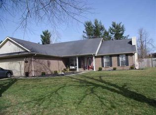 623 Hickory Ln, Elizabethtown, KY 42701