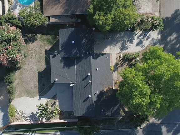 3rd image of 334 N Yaleton Ave