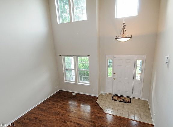 4th image of 2107 Skylane Dr