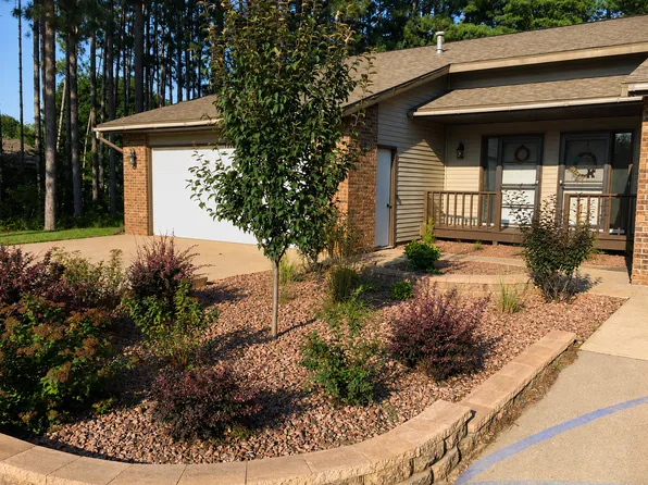 3320-22 Rosewood Dr, Plover, WI 54467