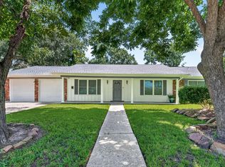 802 W Sterling St, Baytown, TX 77520