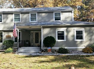 36 Stage Coach Rd, Windsor, CT 06095