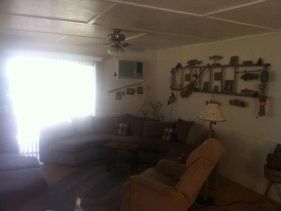 3rd image of 517 Forest Oak Ln