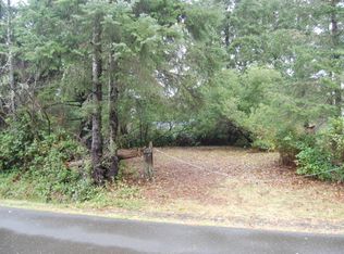 398 Snahapish Ave SE, Ocean Shores, WA 98569