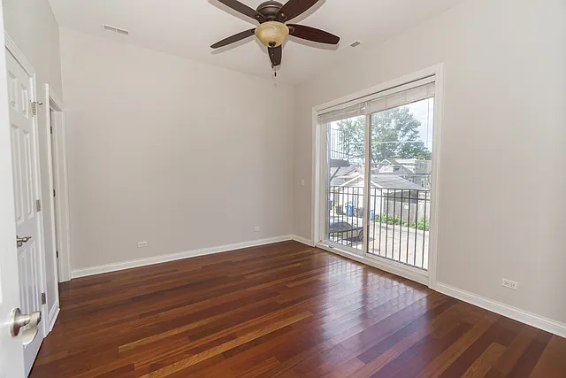 3440 N Narragansett Ave #2 — Photo 10