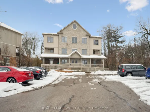 255 Maitland St #5B, Kitchener, ON N2R 0C8