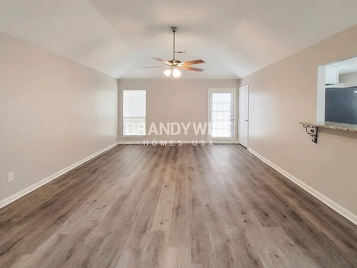 7123 Amberly Way Dr — Photo 5
