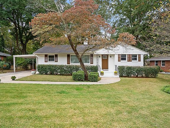 2nd image of 1178 Oakview Dr SE