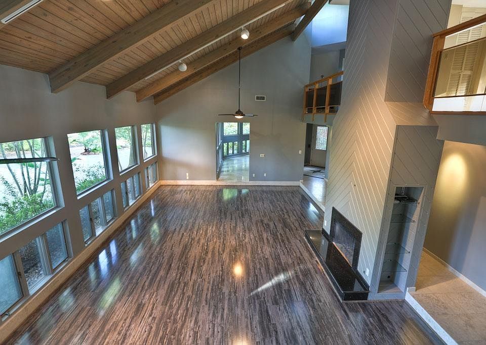 1st image of 205 Fleetway Dr