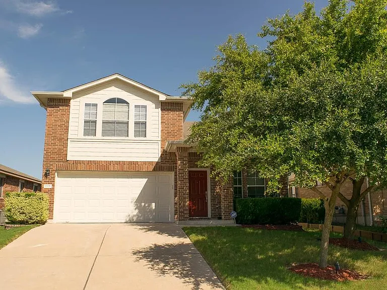 1708 Darjeeling Dr — Photo 1