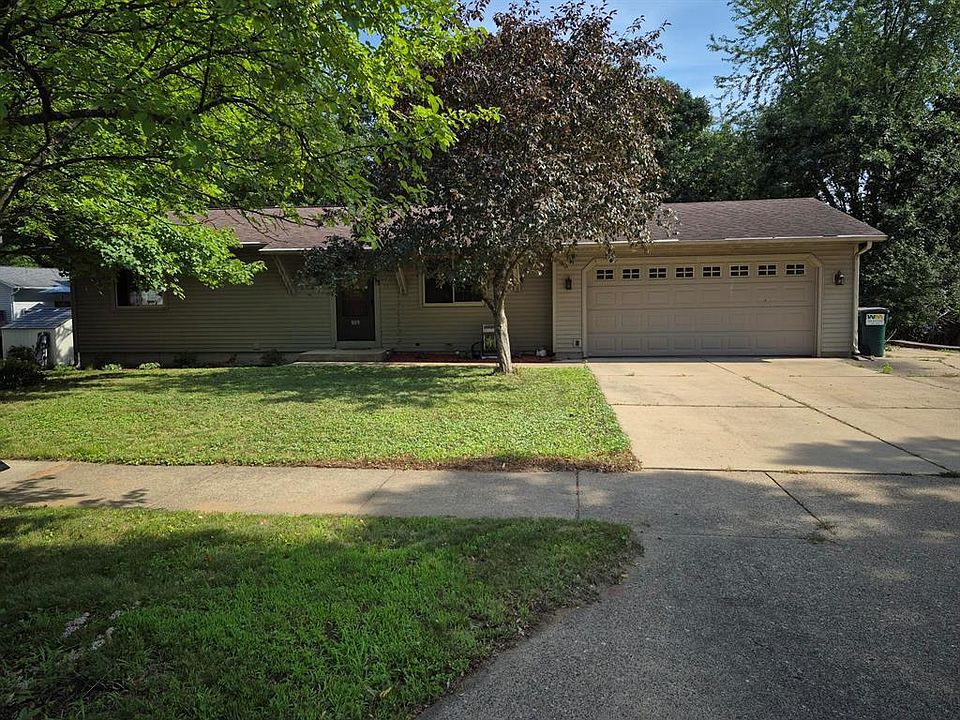 1st image of 809 Kimberly Drive
