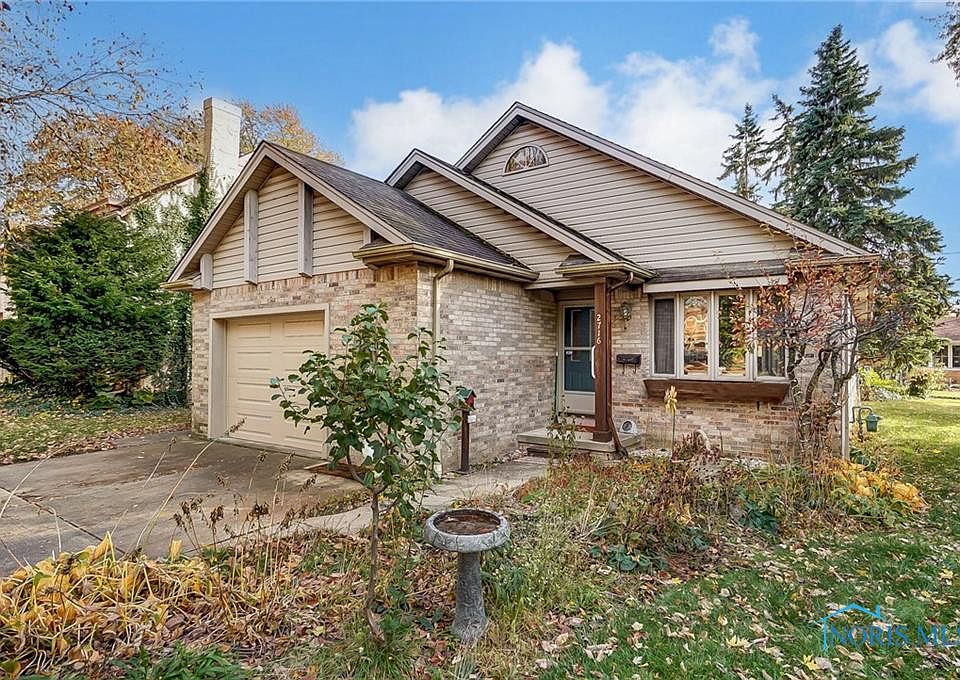 1st image of 2716 Eastmoreland Dr