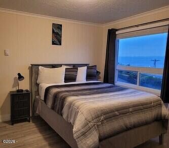 5th image of 4239 SW Highway 101 APT 7