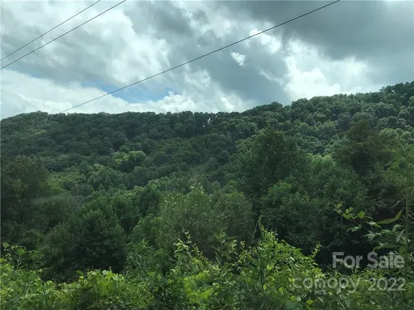 24 Spring Valley Dr #25, Waynesville, NC 28786