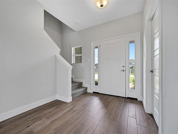 3rd image of 386 Terra Vista Cir