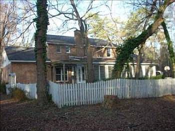 2nd image of 325 Southlake Rd