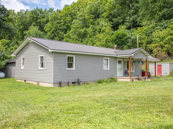 90 Trevor Ln, Burkesville, KY 42717