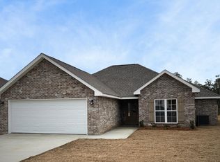 90 E Barlet Way, Hattiesburg, MS 39402