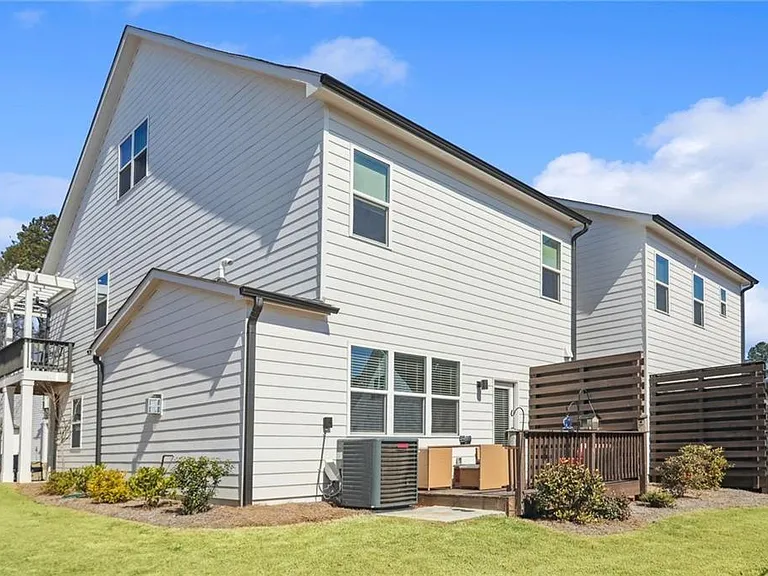4414 Declan Dr — Photo 24