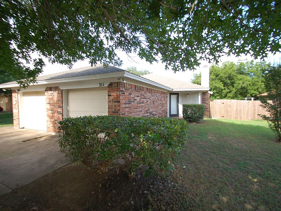 1st image of 311 Briar Cir E