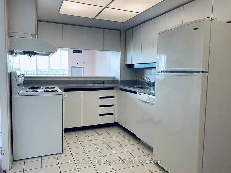 7805 Bayview Ave #714 — Photo 8