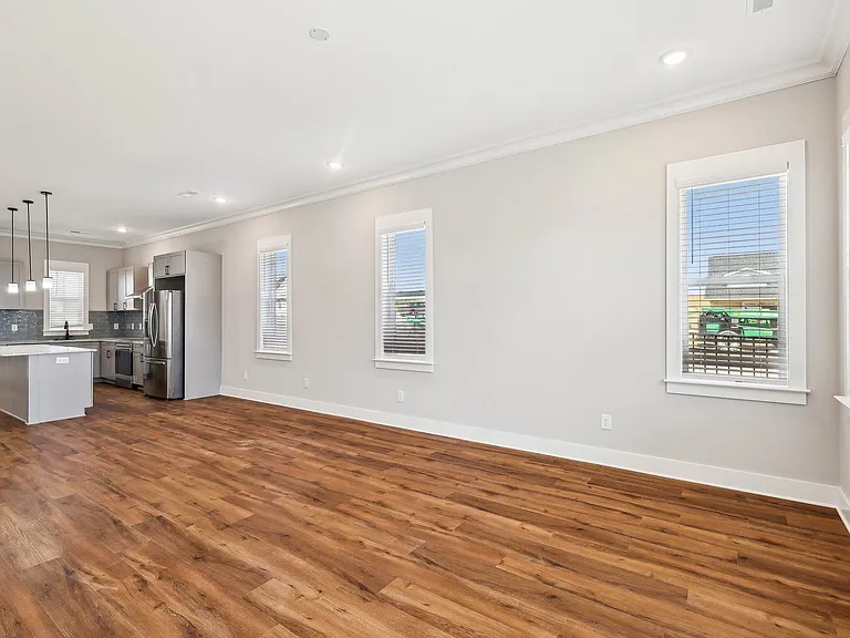 Chartwell Commons at Beechcroft — Photo 16