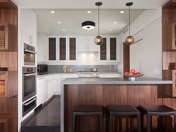 2nd image of 251 W 89th St APT 2F
