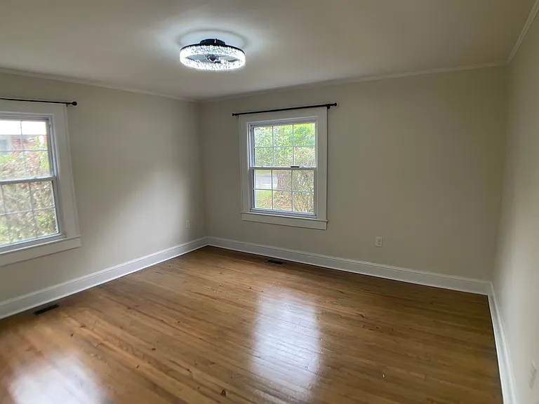 1015 Washington St — Photo 12
