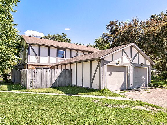 2nd image of 9848 Haven Ct