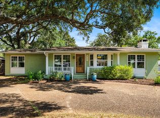 420 Fairpoint Dr, Gulf Breeze, FL 32561
